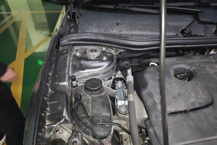 Used Mercedes-Benz GLA 2016 GLA 200 Fashion Model Engine Bay Right