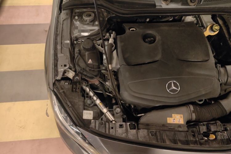Used Mercedes-Benz GLA 2016 GLA 200 Fashion Model Engine Bay Right