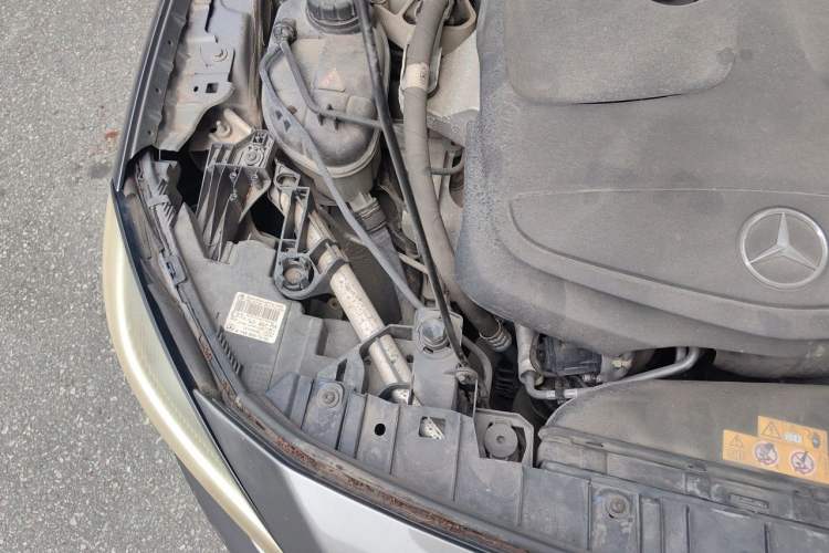 Used Mercedes-Benz GLA 2016 GLA 200 Sport Edition Engine Bay Right