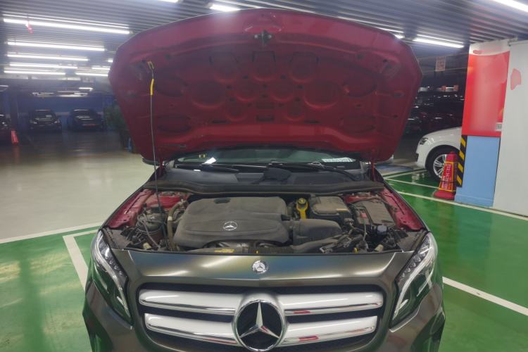 Used Mercedes-Benz GLA 2016 GLA 220 4MATIC Fashion Edition Engine Bay