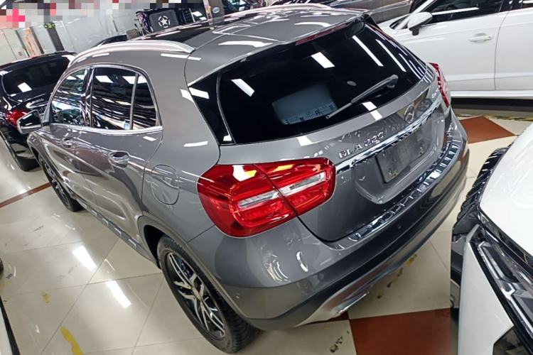Used Mercedes-Benz GLA 2016 GLA 220 4MATIC Fashion Edition Exterior 2