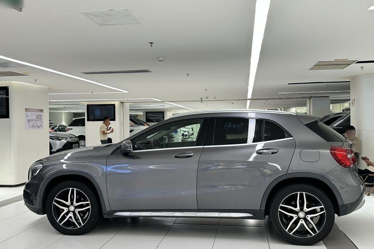 Used Mercedes-Benz GLA 2016 GLA 220 4MATIC Fashion Edition Exterior 2