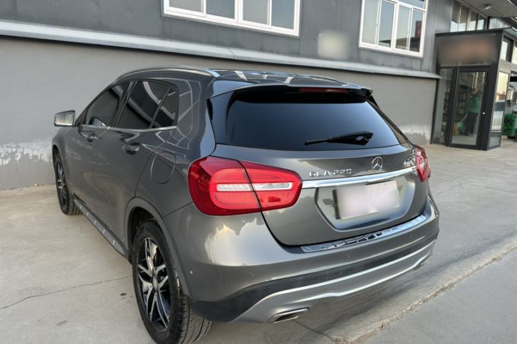Used Mercedes-Benz GLA 2016 GLA 220 4MATIC Fashion Edition Exterior 2