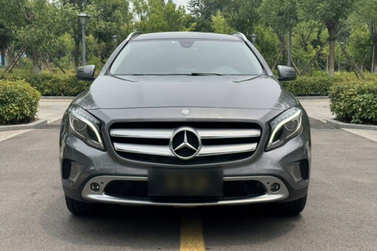 Used Mercedes-Benz GLA 2016 GLA 200 Fashion Model Exterior 2
