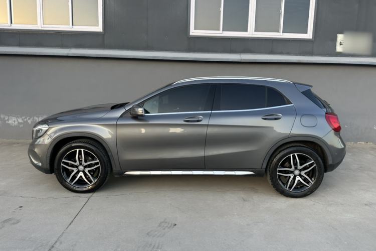 Used Mercedes-Benz GLA 2016 GLA 220 4MATIC Fashion Edition Exterior 5