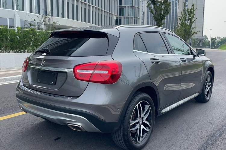 Used Mercedes-Benz GLA 2016 GLA 200 Fashion Model Exterior 6