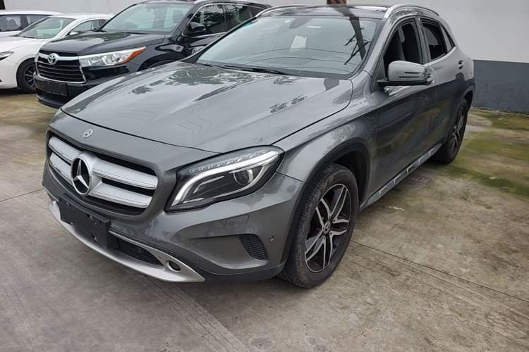 Used Mercedes-Benz GLA 2016 GLA 200 Fashion Model Guazi used car, China used car export, Used car for sale, Used  cars, Cheapest cars for sale