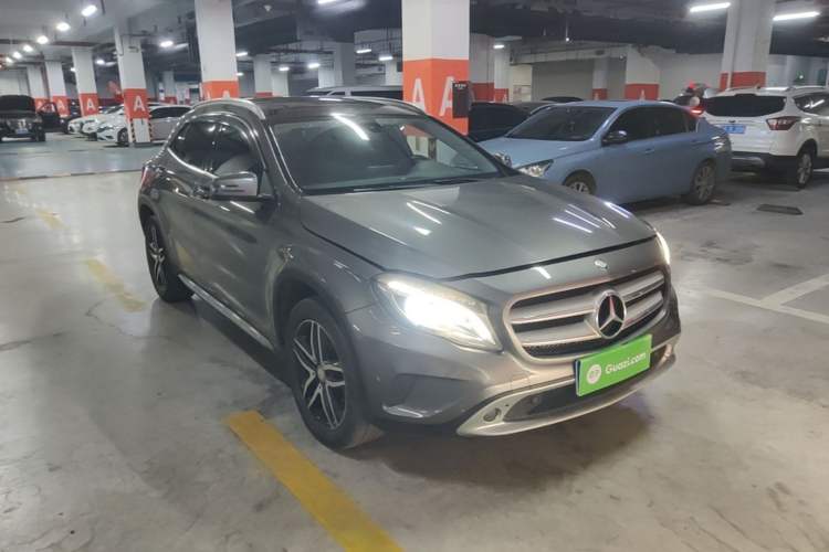 Used Mercedes-Benz GLA 2016 GLA 220 4MATIC Fashion Edition Front Right 45 Deg