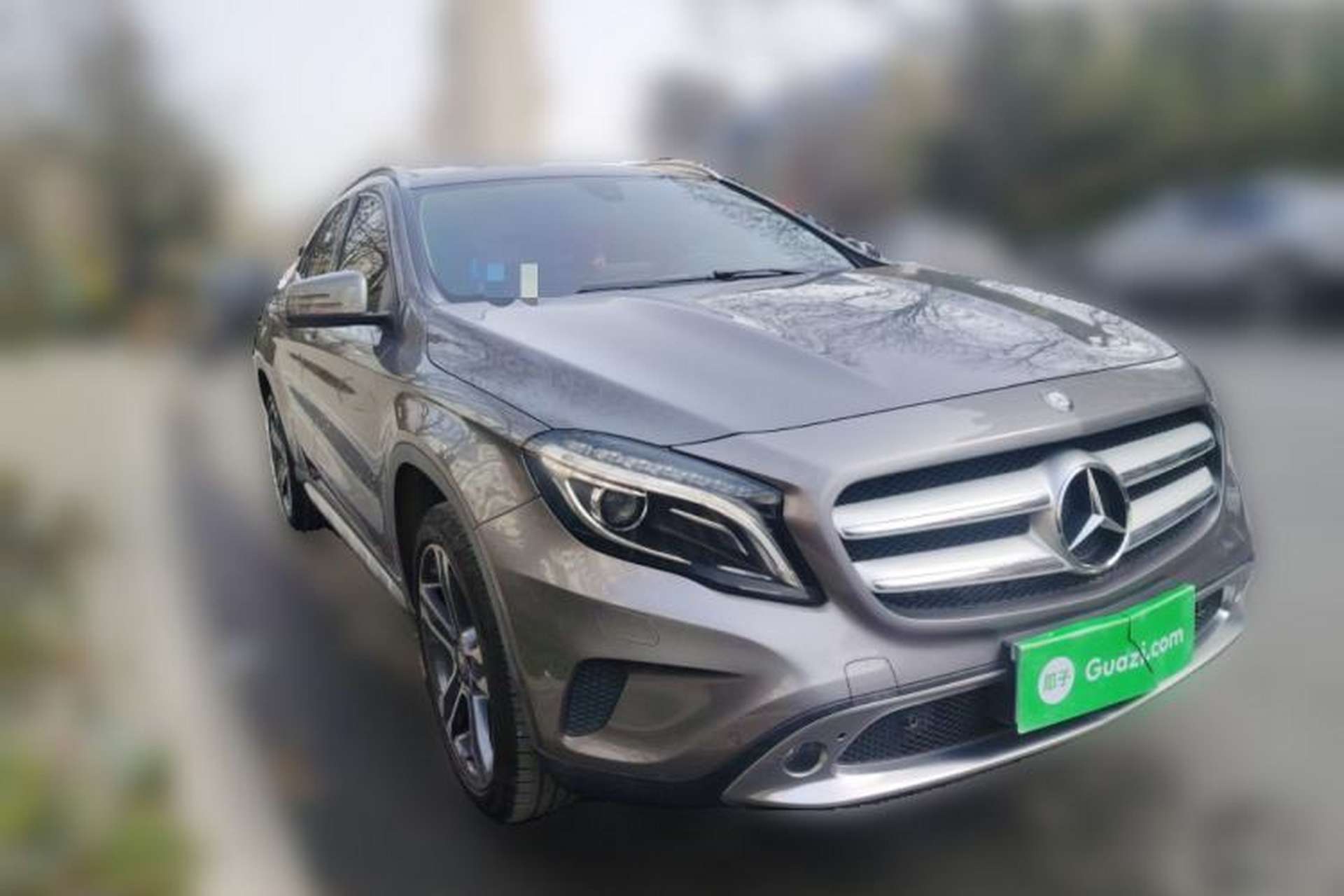 Used Mercedes-Benz GLA 2016 GLA 220 4MATIC Luxury Model Front Right 45 Deg