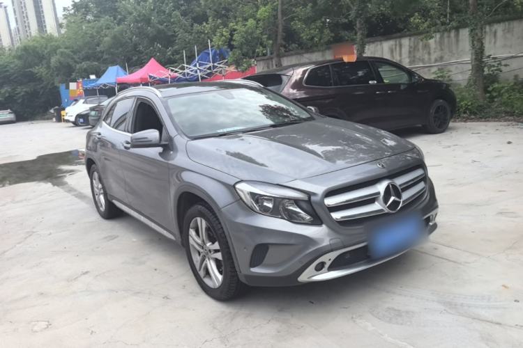 Used Mercedes-Benz GLA 2016 GLA 200 Sport Edition Front Right 45 Deg
