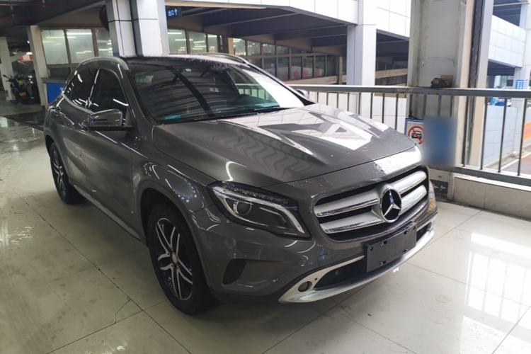 Used Mercedes-Benz GLA 2016 GLA 200 Fashion Model Front Right 45 Deg
