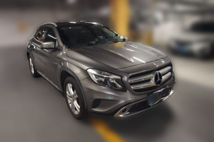 Used Mercedes-Benz GLA 2016 GLA 200 Sport Edition Front Right 45 Deg