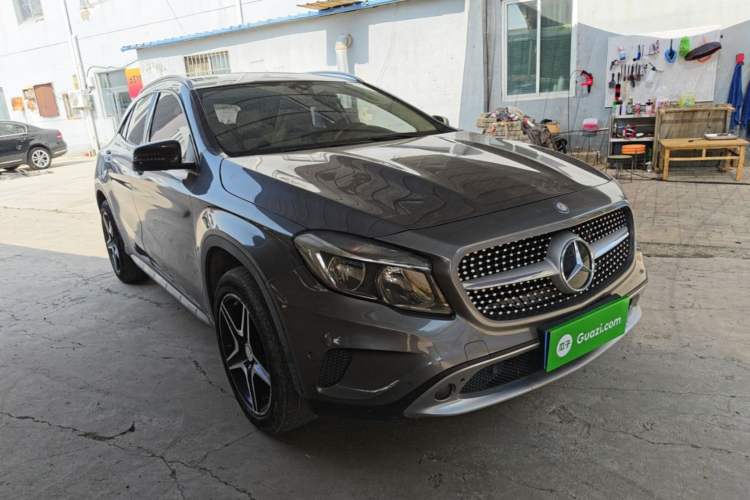 Used Mercedes-Benz GLA 2016 GLA 200 Sport Edition Front Right 45 Deg