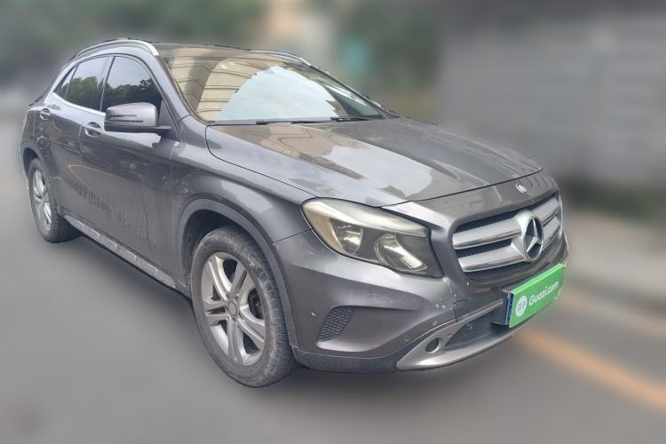 Used Mercedes-Benz GLA 2016 GLA 200 Sport Edition Front Right 45 Deg