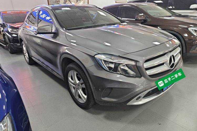 Used Mercedes-Benz GLA 2016 GLA 200 Sport Edition Front Right 45 Deg