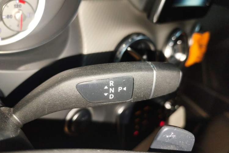 Used Mercedes-Benz GLA 2016 GLA 200 Sport Edition Gear Lever
