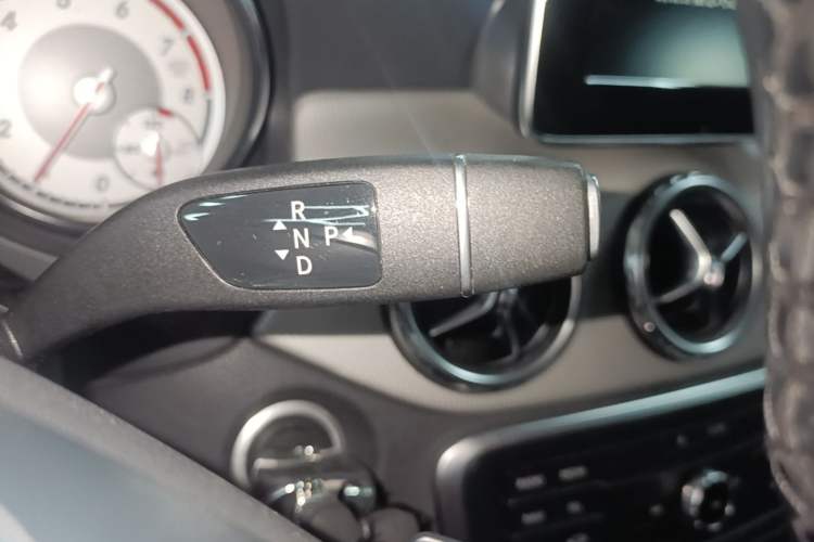 Used Mercedes-Benz GLA 2016 GLA 200 Sport Edition Gear Lever