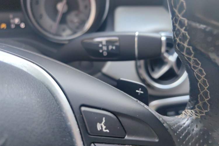 Used Mercedes-Benz GLA 2016 GLA 200 Sport Edition Gear Lever