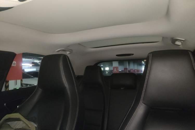 Used Mercedes-Benz GLA 2016 GLA 220 4MATIC Fashion Edition Headliner
