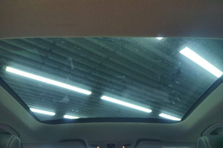 Used Mercedes-Benz GLA 2016 GLA 220 4MATIC Fashion Edition Headliner