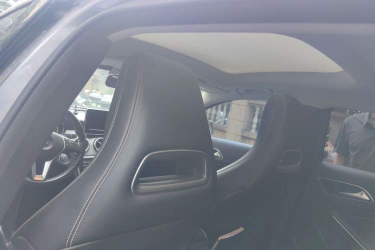 Used Mercedes-Benz GLA 2016 GLA 200 Sport Edition Headliner