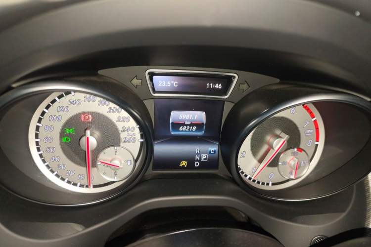 Used Mercedes-Benz GLA 2016 GLA 200 Sport Edition Instrument Cluster