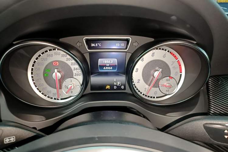 Used Mercedes-Benz GLA 2016 GLA 220 4MATIC Fashion Edition Instrument Cluster
