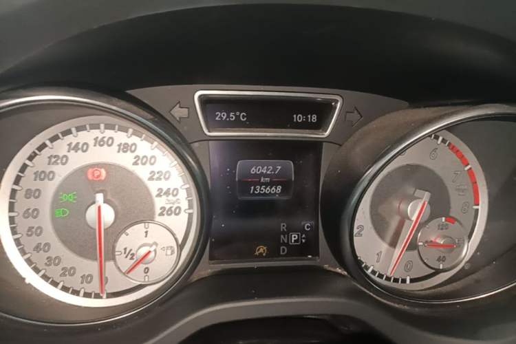 Used Mercedes-Benz GLA 2016 GLA 200 Fashion Model Instrument Cluster