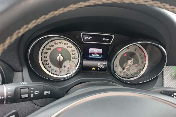 Used Mercedes-Benz GLA 2016 GLA 200 Fashion Model Instrument Cluster