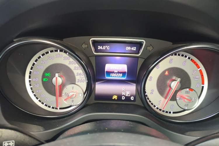 Used Mercedes-Benz GLA 2016 GLA 200 Fashion Model Instrument Cluster