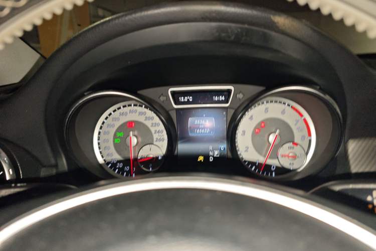 Used Mercedes-Benz GLA 2016 GLA 200 Sport Edition Instrument Cluster