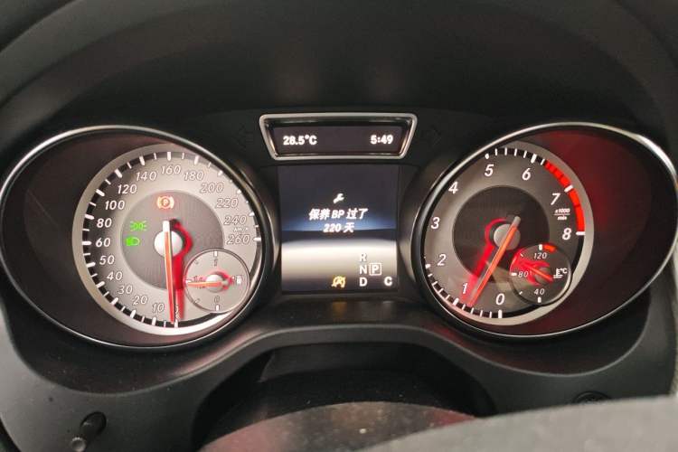 Used Mercedes-Benz GLA 2016 GLA 200 Fashion Model Instrument Cluster