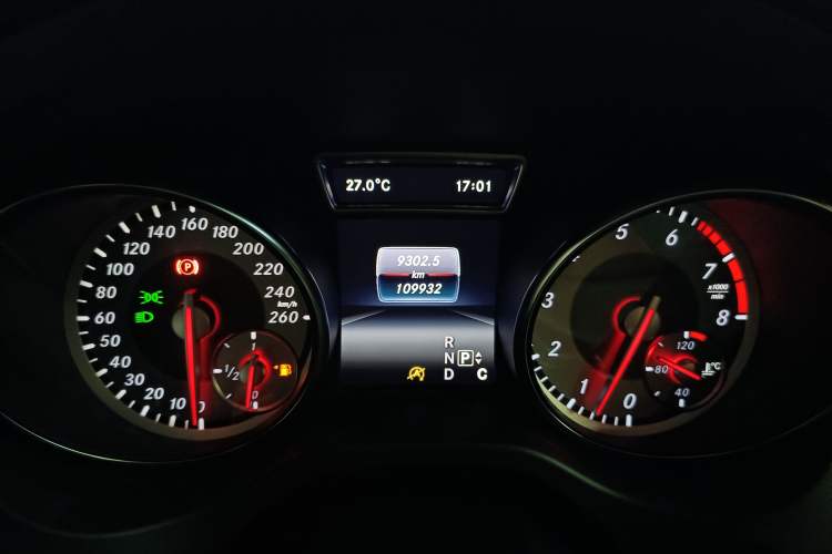 Used Mercedes-Benz GLA 2016 GLA 220 4MATIC Fashion Edition Instrument Cluster