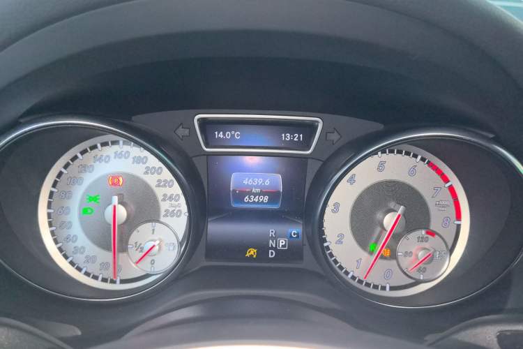 Used Mercedes-Benz GLA 2016 GLA 200 Fashion Model Instrument Cluster