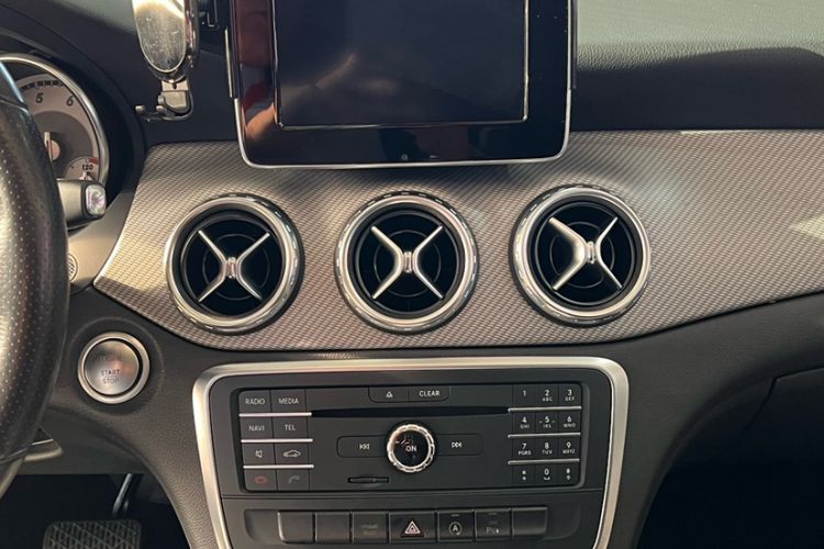Used Mercedes-Benz GLA 2016 GLA 200 Sport Edition Interior 1