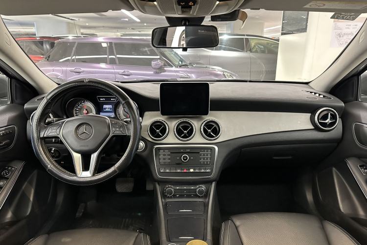 Used Mercedes-Benz GLA 2016 GLA 220 4MATIC Fashion Edition Interior 2