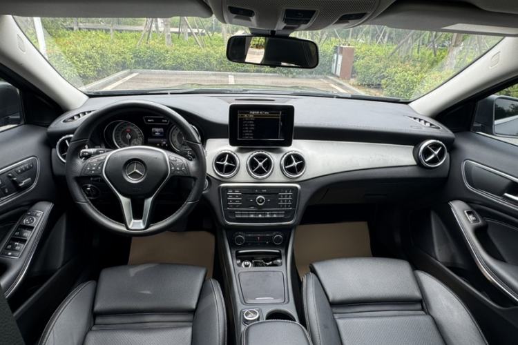 Used Mercedes-Benz GLA 2016 GLA 200 Fashion Model Interior 4