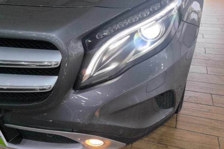 Used Mercedes-Benz GLA 2016 GLA 200 Fashion Model Left Front Headlight