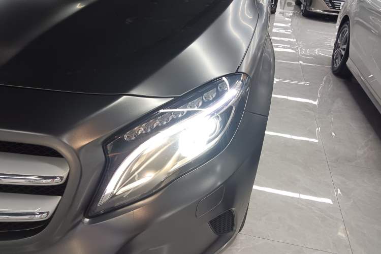 Used Mercedes-Benz GLA 2016 GLA 220 4MATIC Fashion Edition Left Front Headlight