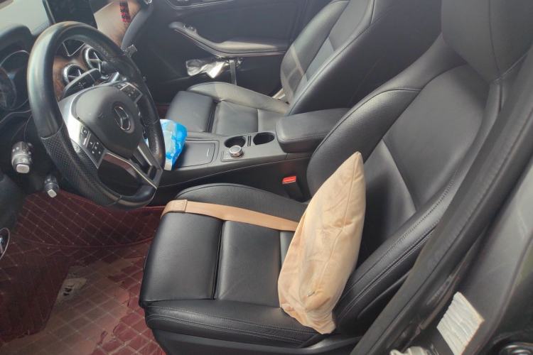 Used Mercedes-Benz GLA 2016 GLA 260 4MATIC Sport Edition Left Front Seat