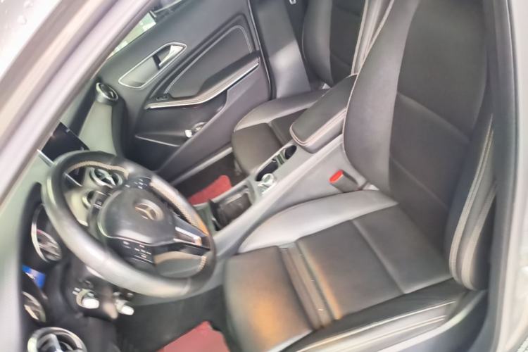 Used Mercedes-Benz GLA 2016 GLA 200 Fashion Model Left Front Seat