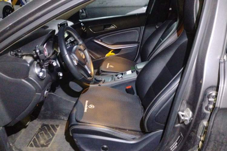 Used Mercedes-Benz GLA 2016 GLA 200 Sport Edition Left Front Seat
