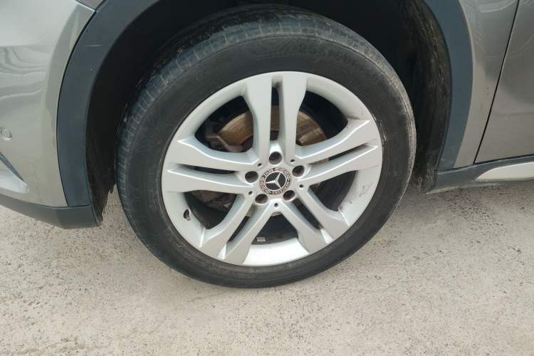 Used Mercedes-Benz GLA 2016 GLA 200 Sport Edition Left Front Wheel Hub