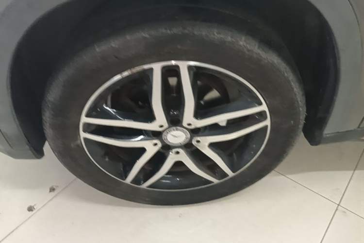 Used Mercedes-Benz GLA 2016 GLA 200 Fashion Model Left Front Wheel Hub