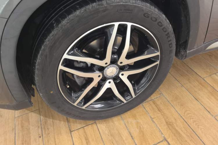 Used Mercedes-Benz GLA 2016 GLA 200 Fashion Model Left Front Wheel Hub