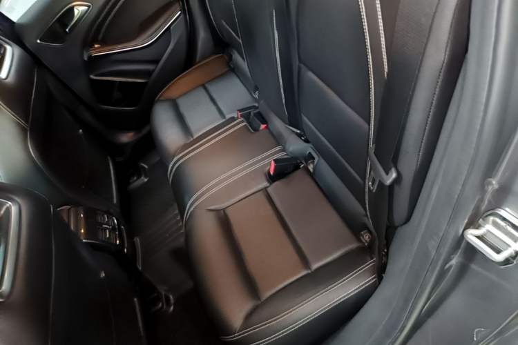 Used Mercedes-Benz GLA 2016 GLA 220 4MATIC Fashion Edition Left Rear Seat