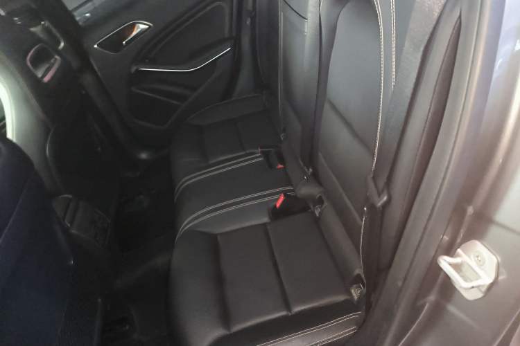 Used Mercedes-Benz GLA 2016 GLA 220 4MATIC Luxury Model Left Rear Seat