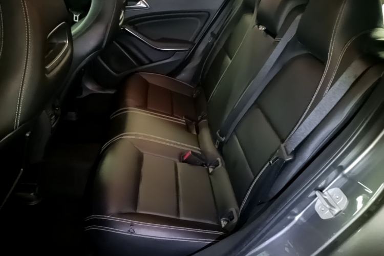 Used Mercedes-Benz GLA 2016 GLA 220 4MATIC Fashion Edition Left Rear Seat