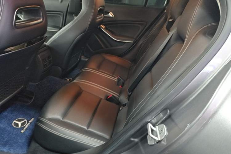 Used Mercedes-Benz GLA 2016 GLA 200 Sport Edition Left Rear Seat