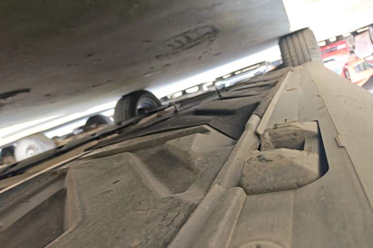 Used Mercedes-Benz GLA 2016 GLA 200 Fashion Model Left Side Sill